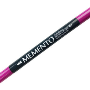 Tsukineko - Memento - Fade Resistant Dye Ink - Dual-Tip Marker - Lilac Posies